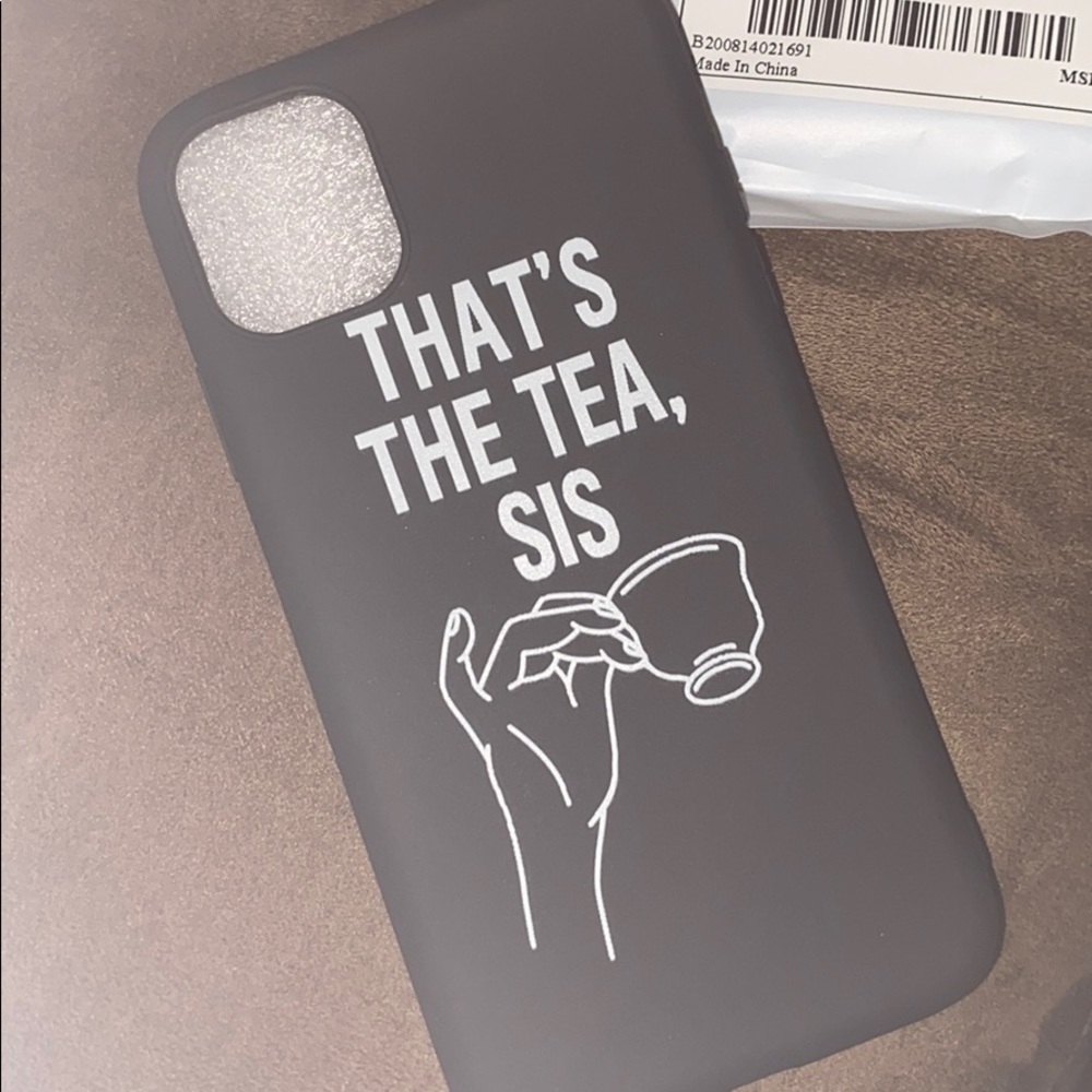 ***New IPhone 11 Phone case*** Black/White